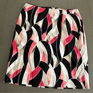 WHITE HOUSE BLACK MARKET Geometric Design Skirt Size 10